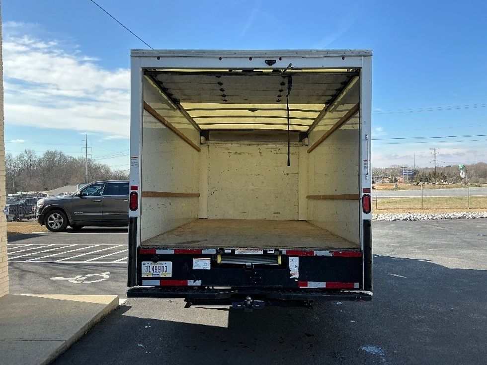 Light Duty Box Truck-Light and Medium Duty Trucks-GMC-2021-Savana G33903-Spartanburg-SC-93,800\n\t\tmiles-$ 32,000 - Image 8