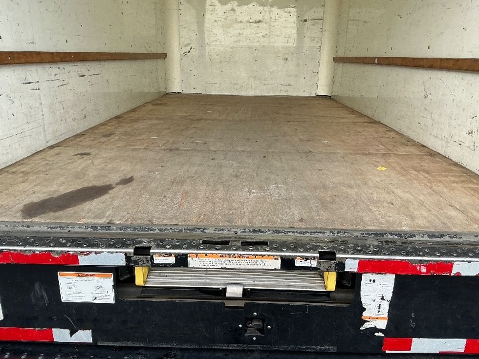 Light Duty Box Truck-Light and Medium Duty Trucks-GMC-2021-Savana G33903-Spartanburg-SC-93,800\n\t\tmiles-$ 32,000 - Image 9