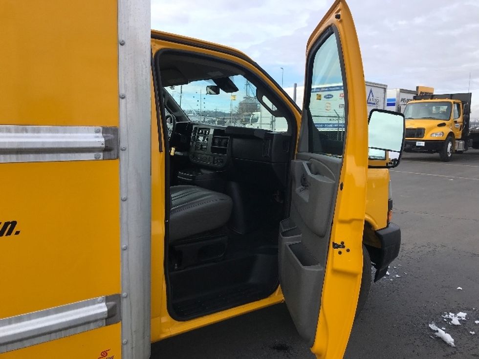 Light Duty Box Truck-Light and Medium Duty Trucks-GMC-2021-Savana G33903-Spokane Valley-WA-105,032\n\t\tmiles-$ 27,000 - Image 18
