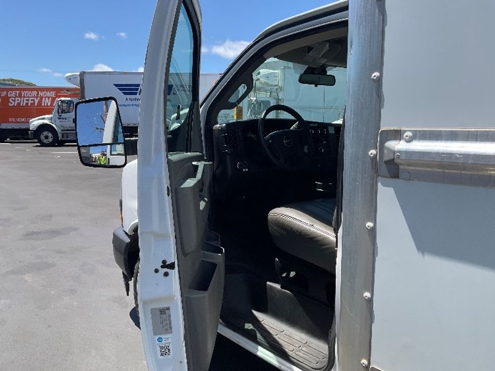 Light Duty Box Truck-Light and Medium Duty Trucks-GMC-2021-Savana G33903-Spokane Valley-WA-71,496\n\t\tmiles-$ 33,250 - Image 15
