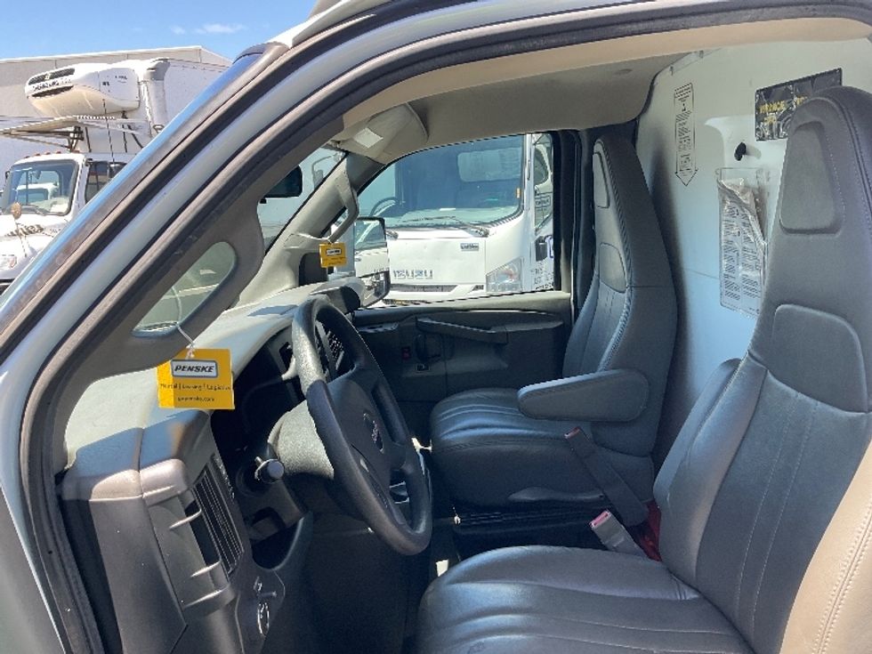 Light Duty Box Truck-Light and Medium Duty Trucks-GMC-2021-Savana G33903-Spokane Valley-WA-71,496\n\t\tmiles-$ 33,250 - Image 18