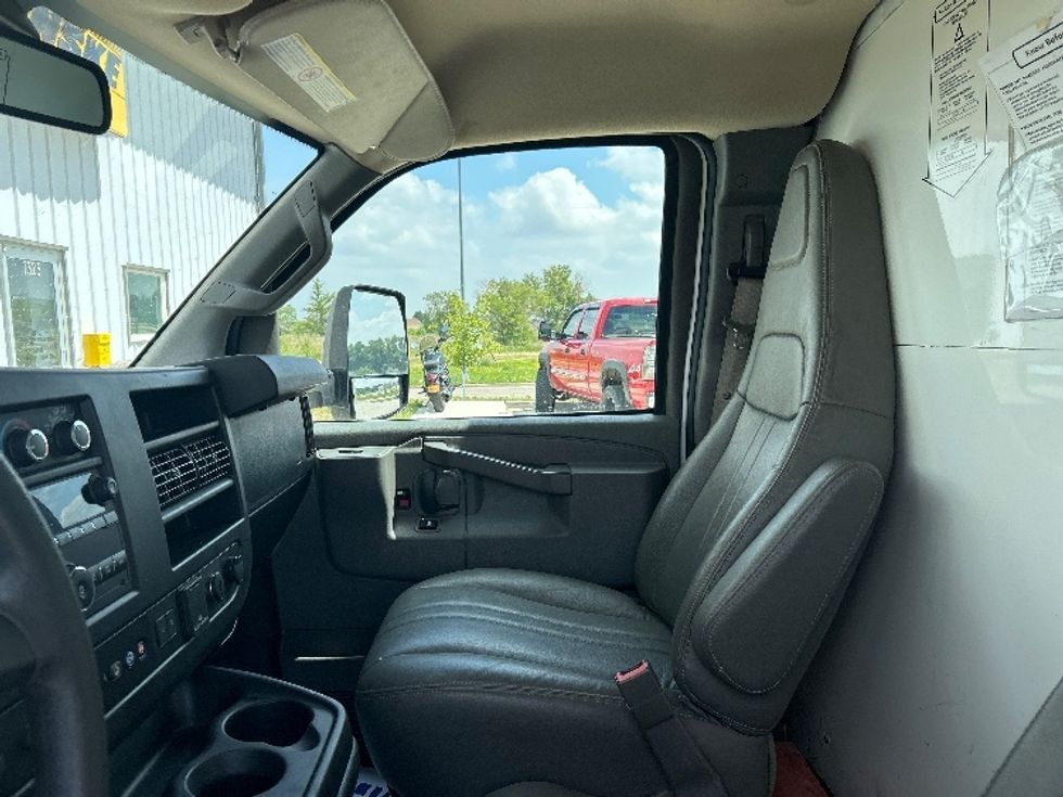 Light Duty Box Truck-Light and Medium Duty Trucks-GMC-2021-Savana G33903-Spokane Valley-WA-84,581\n\t\tmiles-$ 33,000 - Image 19