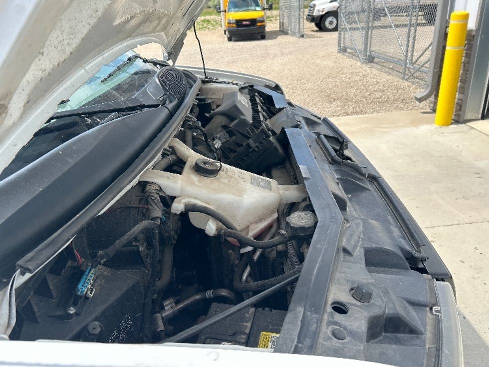 Light Duty Box Truck-Light and Medium Duty Trucks-GMC-2021-Savana G33903-Spokane Valley-WA-84,581\n\t\tmiles-$ 33,000 - Image 23