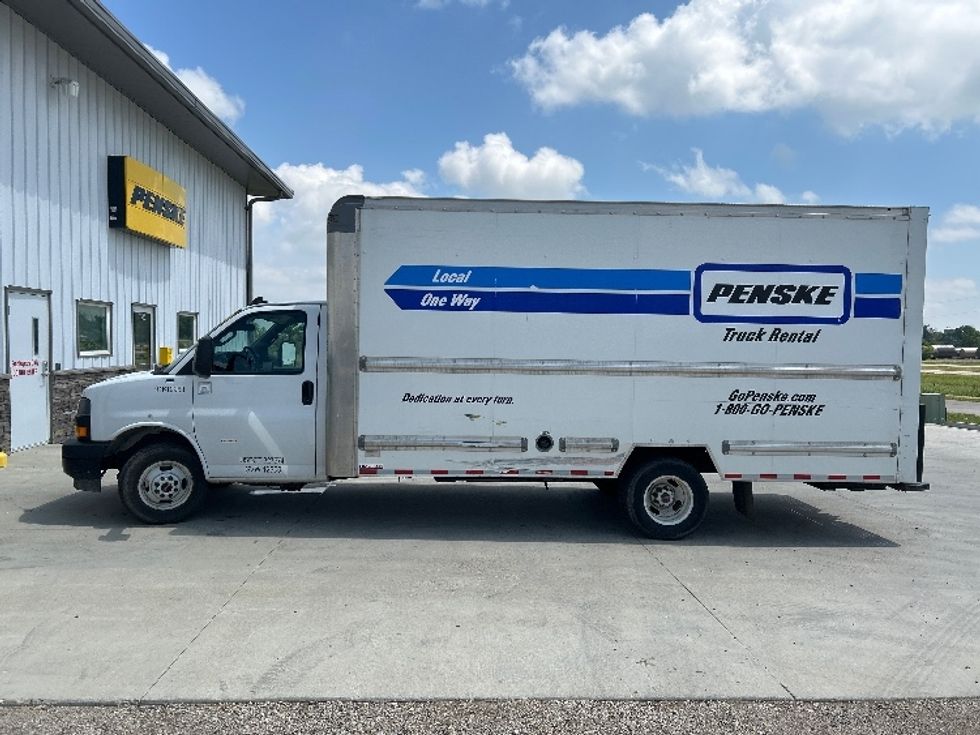 Light Duty Box Truck-Light and Medium Duty Trucks-GMC-2021-Savana G33903-Spokane Valley-WA-84,581\n\t\tmiles-$ 33,000 - Image 4