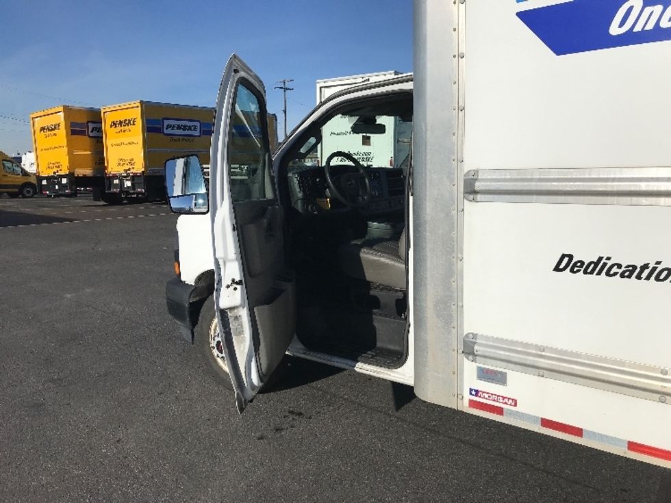 Light Duty Box Truck-Light and Medium Duty Trucks-GMC-2021-Savana G33903-Spokane Valley-WA-88,382\n\t\tmiles-$ 32,000 - Image 15