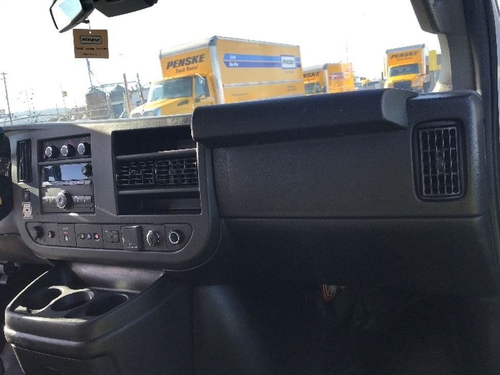 Light Duty Box Truck-Light and Medium Duty Trucks-GMC-2021-Savana G33903-Spokane Valley-WA-88,382\n\t\tmiles-$ 32,000 - Image 20