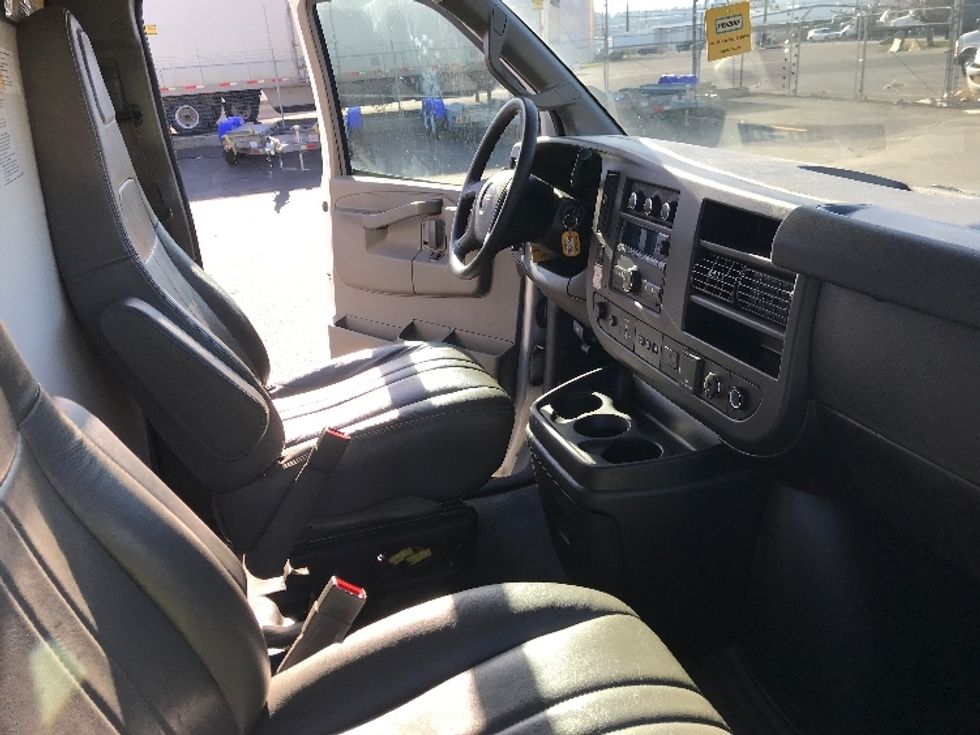Light Duty Box Truck-Light and Medium Duty Trucks-GMC-2021-Savana G33903-Spokane Valley-WA-88,382\n\t\tmiles-$ 32,000 - Image 21
