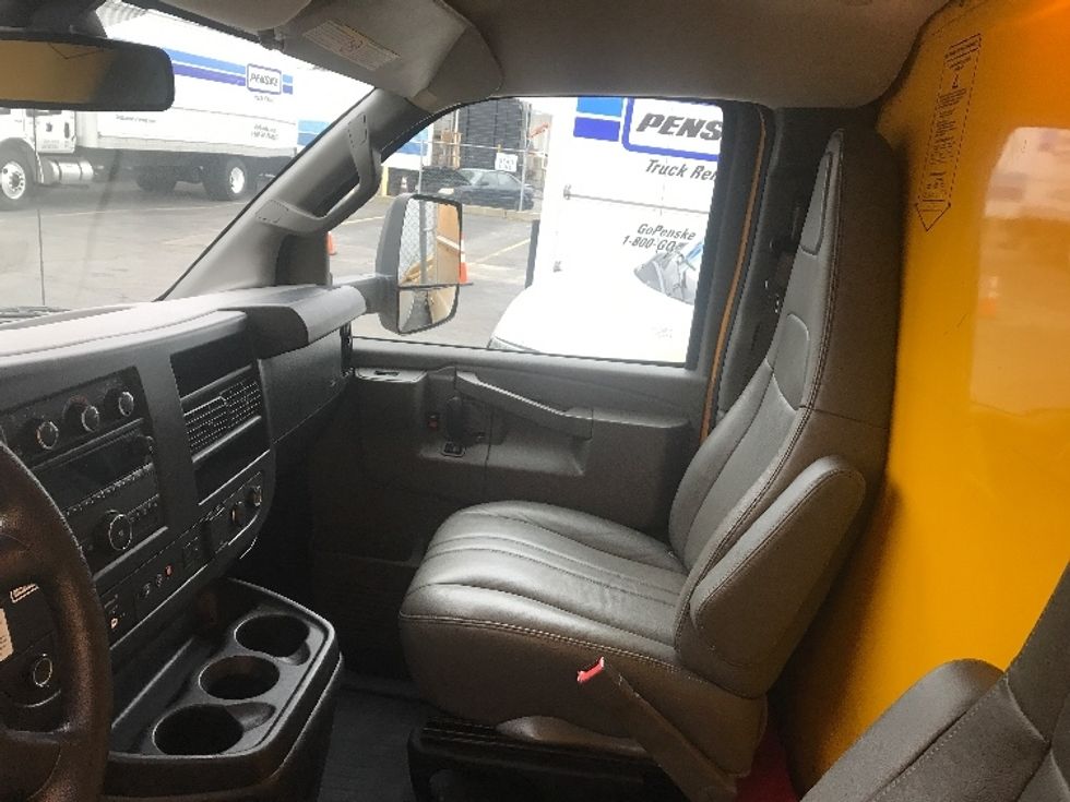 Light Duty Box Truck-Light and Medium Duty Trucks-GMC-2021-Savana G33903-Spokane Valley-WA-90,738\n\t\tmiles-$ 29,500 - Image 17