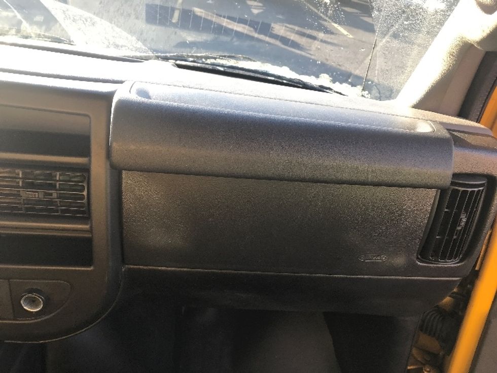 Light Duty Box Truck-Light and Medium Duty Trucks-GMC-2021-Savana G33903-Spokane Valley-WA-90,738\n\t\tmiles-$ 29,500 - Image 19