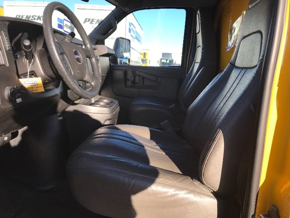 Light Duty Box Truck-Light and Medium Duty Trucks-GMC-2021-Savana G33903-Spokane Valley-WA-98,600\n\t\tmiles-$ 27,750 - Image 17