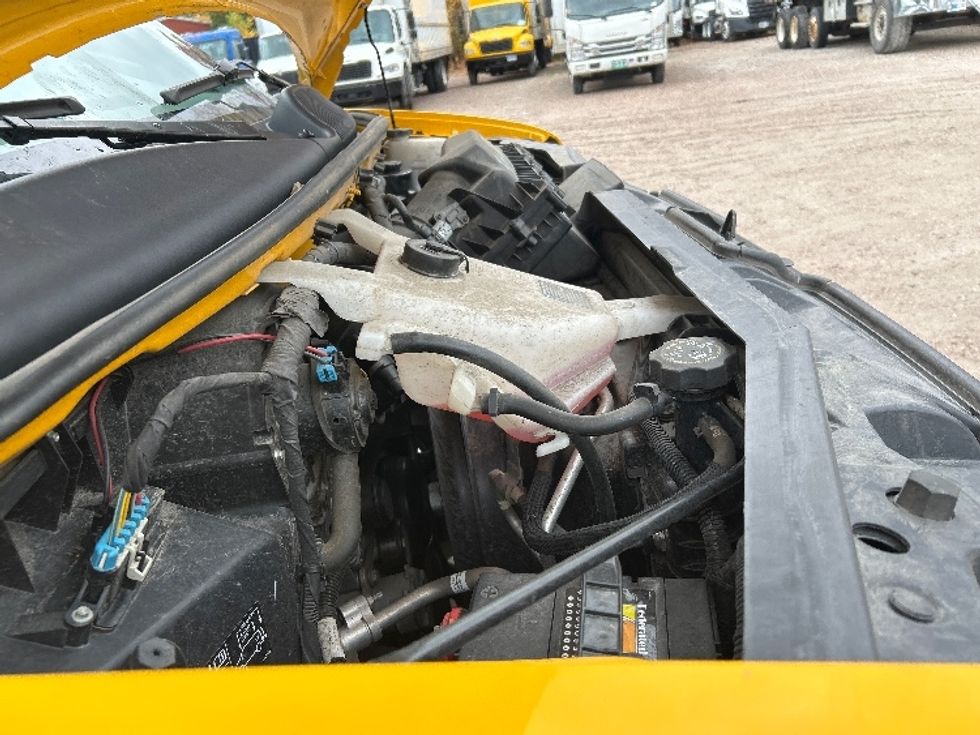 Light Duty Box Truck-Light and Medium Duty Trucks-GMC-2021-Savana G33903-Springfield-MA-105,628\n\t\tmiles-$ 24,750 - Image 21