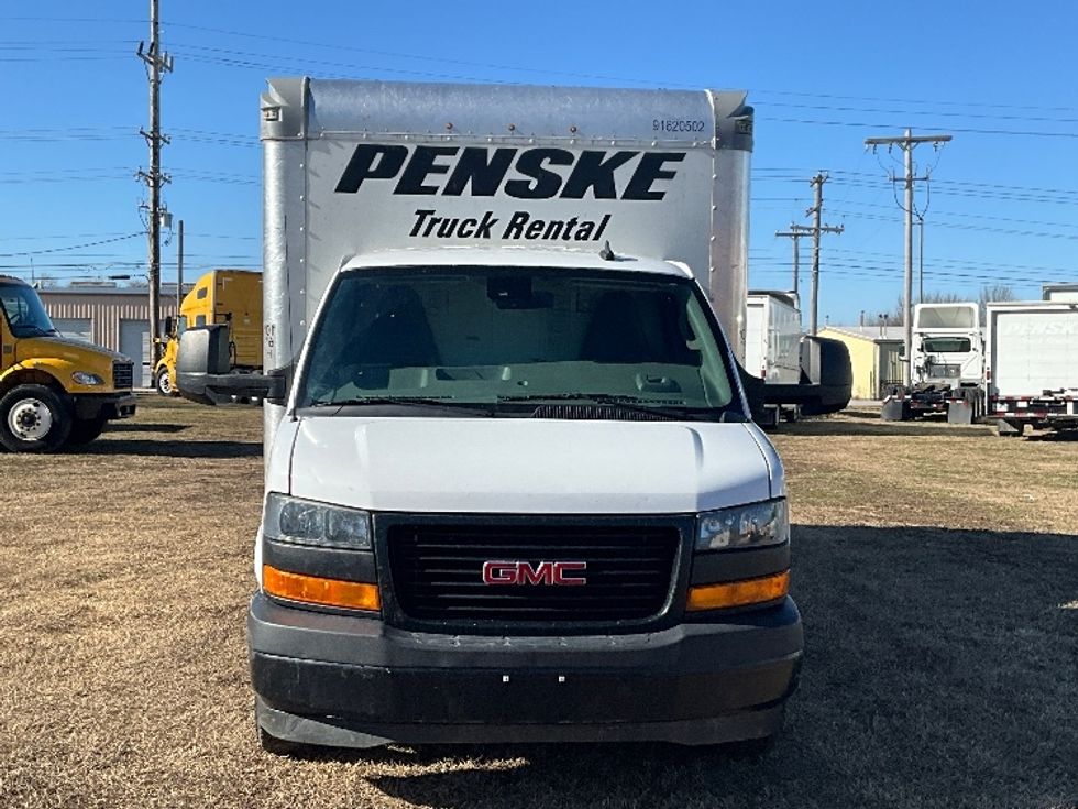 Light Duty Box Truck-Light and Medium Duty Trucks-GMC-2021-Savana G33903-Springfield-MO-100,450\n\t\tmiles-$ 29,000 - Image 2
