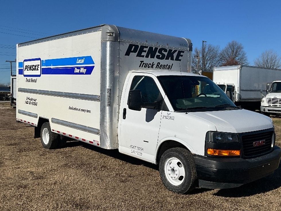Light Duty Box Truck-Light and Medium Duty Trucks-GMC-2021-Savana G33903-Springfield-MO-100,450\n\t\tmiles-$ 29,000 - Image 3