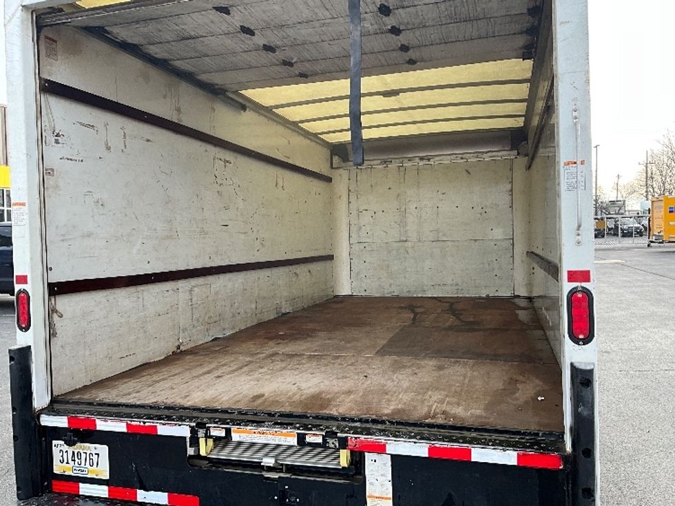 Light Duty Box Truck-Light and Medium Duty Trucks-GMC-2021-Savana G33903-Springfield-MO-100,450\n\t\tmiles-$ 29,000 - Image 9