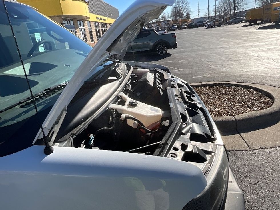 Light Duty Box Truck-Light and Medium Duty Trucks-GMC-2021-Savana G33903-Springfield-MO-104,310\n\t\tmiles-$ 28,500 - Image 21