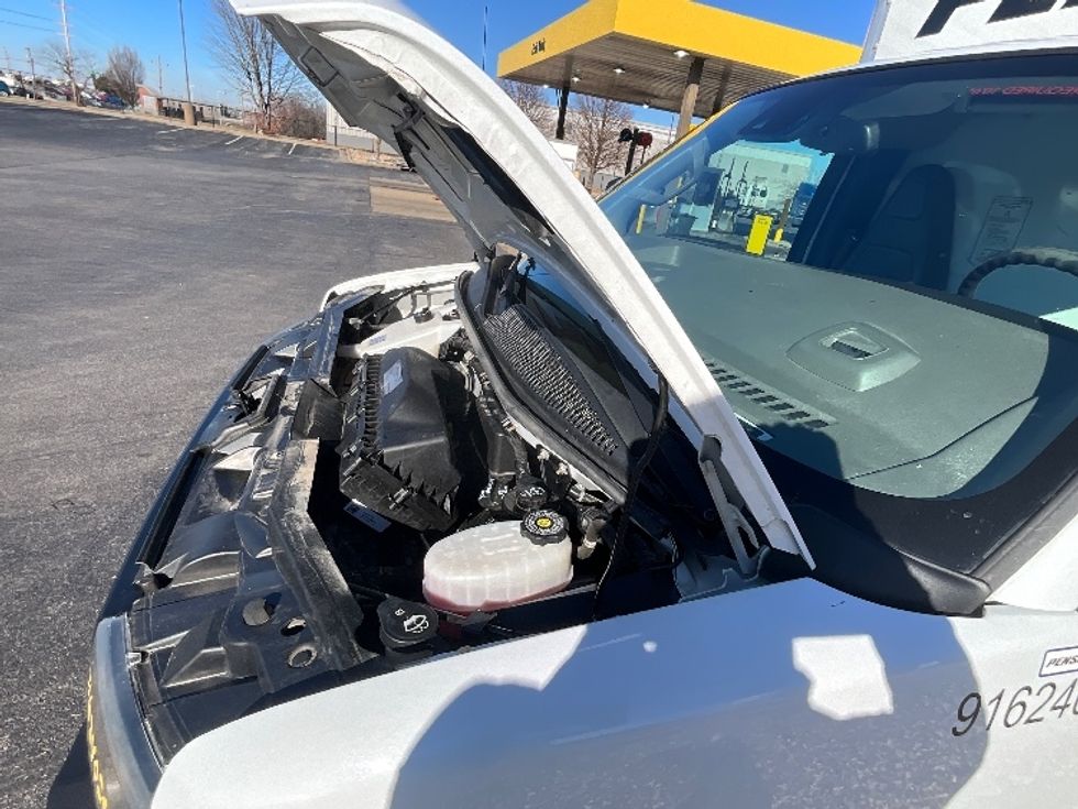 Light Duty Box Truck-Light and Medium Duty Trucks-GMC-2021-Savana G33903-Springfield-MO-104,310\n\t\tmiles-$ 28,500 - Image 22