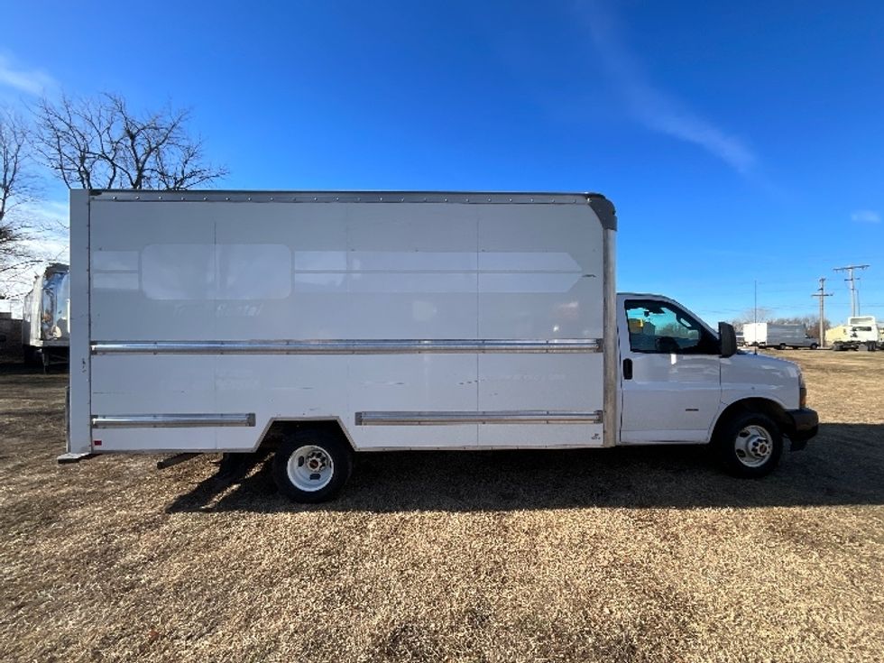 Light Duty Box Truck-Light and Medium Duty Trucks-GMC-2021-Savana G33903-Springfield-MO-119,594\n\t\tmiles-$ 27,000 - Image 12