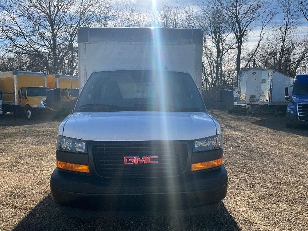 Light Duty Box Truck-Light and Medium Duty Trucks-GMC-2021-Savana G33903-Springfield-MO-119,594\n\t\tmiles-$ 27,000 - Image 2