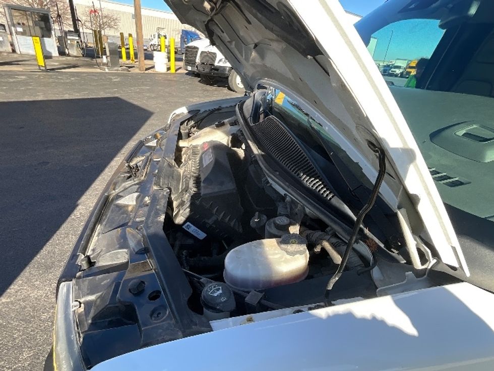 Light Duty Box Truck-Light and Medium Duty Trucks-GMC-2021-Savana G33903-Springfield-MO-119,594\n\t\tmiles-$ 27,000 - Image 21