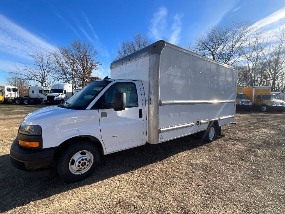 Light Duty Box Truck-Light and Medium Duty Trucks-GMC-2021-Savana G33903-Springfield-MO-119,594\n\t\tmiles-$ 27,000 - Image 3