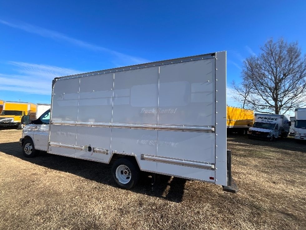 Light Duty Box Truck-Light and Medium Duty Trucks-GMC-2021-Savana G33903-Springfield-MO-119,594\n\t\tmiles-$ 27,000 - Image 5