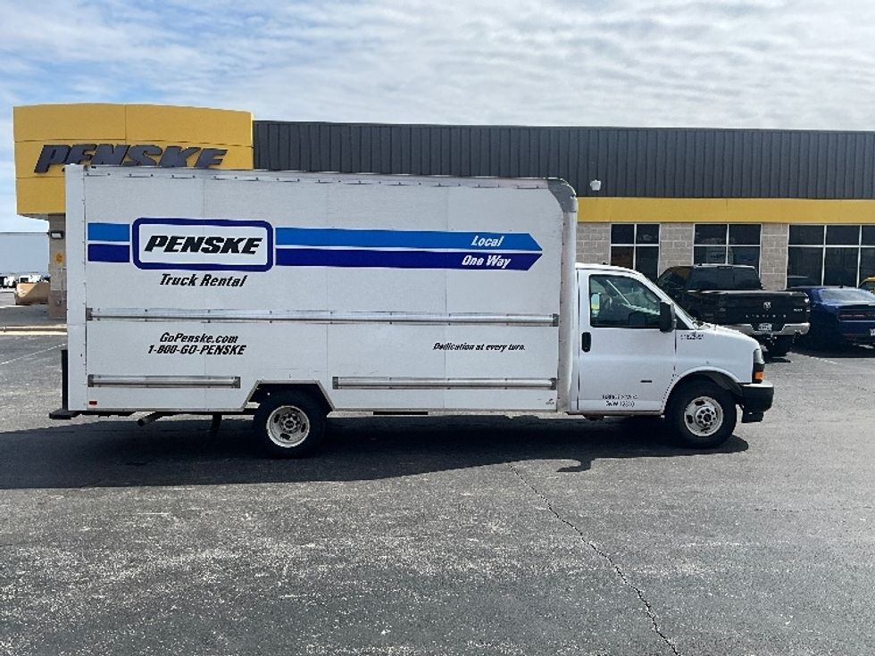 Light Duty Box Truck-Light and Medium Duty Trucks-GMC-2021-Savana G33903-Springfield-MO-125,844\n\t\tmiles-$ 26,750 - Image 14