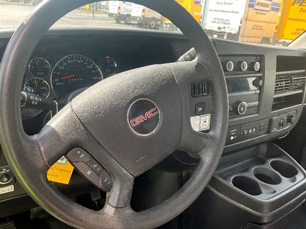 Light Duty Box Truck-Light and Medium Duty Trucks-GMC-2021-Savana G33903-Springfield-MO-125,844\n\t\tmiles-$ 26,750 - Image 17