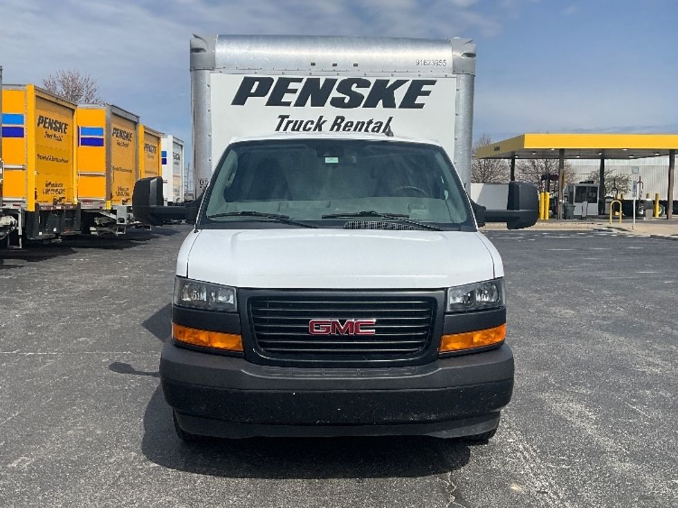 Light Duty Box Truck-Light and Medium Duty Trucks-GMC-2021-Savana G33903-Springfield-MO-125,844\n\t\tmiles-$ 26,750 - Image 2