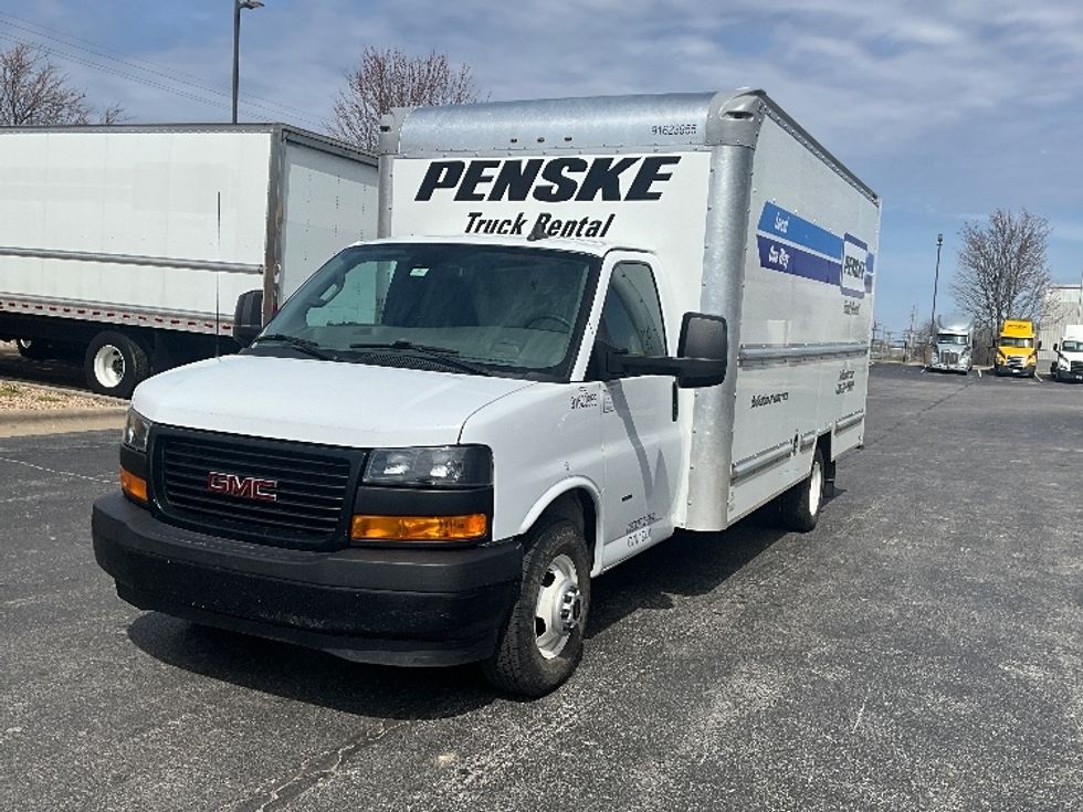 Light Duty Box Truck-Light and Medium Duty Trucks-GMC-2021-Savana G33903-Springfield-MO-125,844\n\t\tmiles-$ 26,750 - Image 3