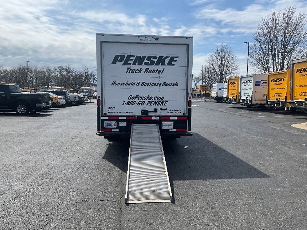 Light Duty Box Truck-Light and Medium Duty Trucks-GMC-2021-Savana G33903-Springfield-MO-125,844\n\t\tmiles-$ 26,750 - Image 9