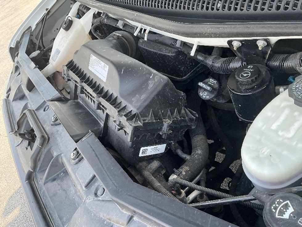 Light Duty Box Truck-Light and Medium Duty Trucks-GMC-2021-Savana G33903-Springfield-MO-127,272\n\t\tmiles-$ 27,750 - Image 23