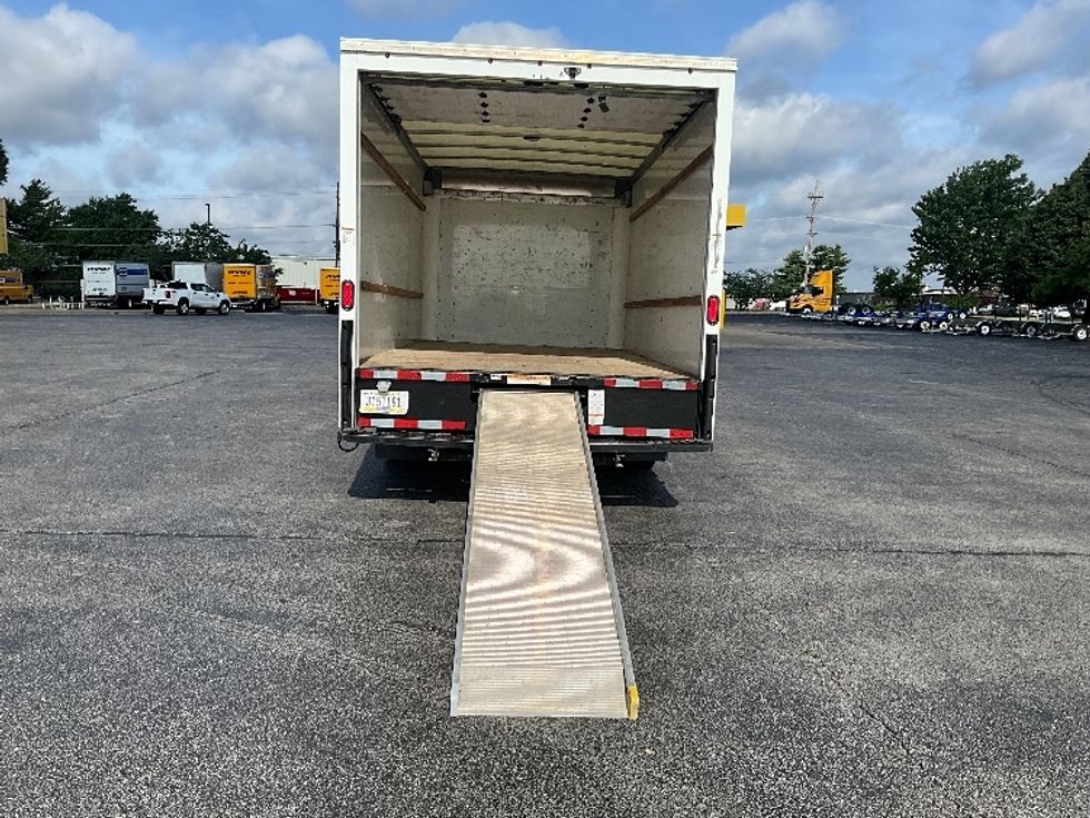 Light Duty Box Truck-Light and Medium Duty Trucks-GMC-2021-Savana G33903-Springfield-MO-127,272\n\t\tmiles-$ 27,750 - Image 9