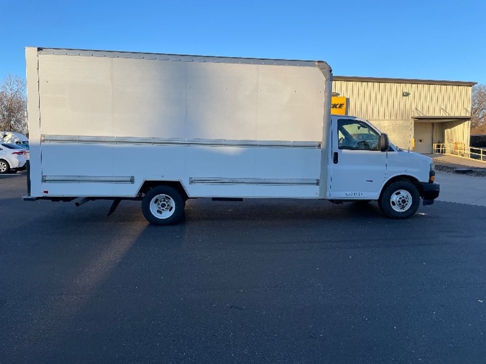 Light Duty Box Truck-Light and Medium Duty Trucks-GMC-2021-Savana G33903-Statesville-NC-120,954\n\t\tmiles-$ 28,750 - Image 14