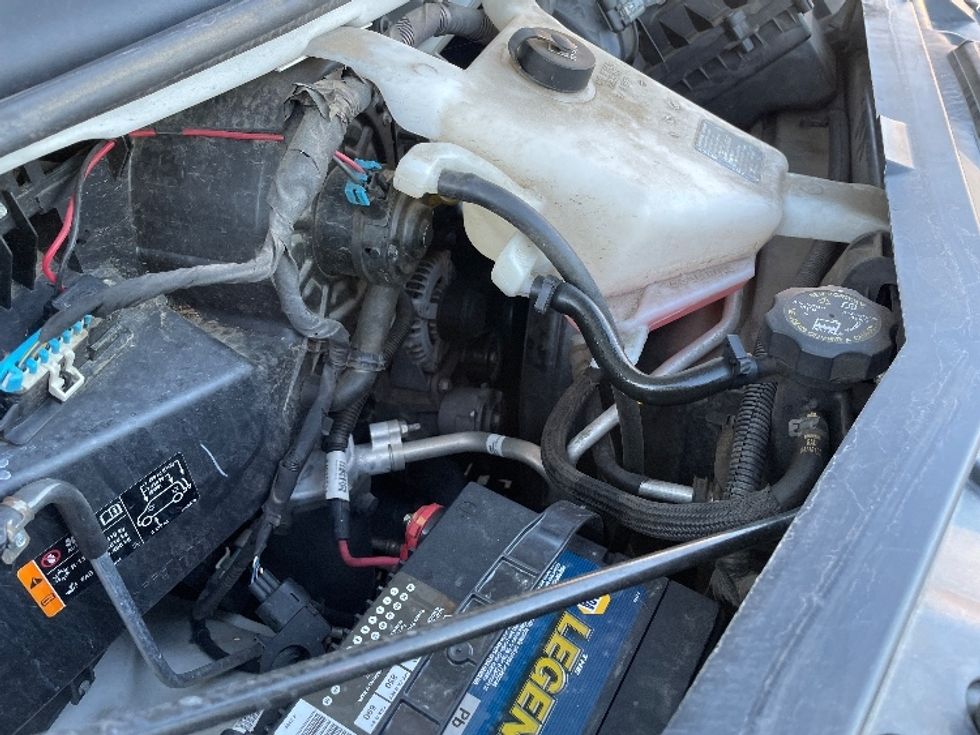 Light Duty Box Truck-Light and Medium Duty Trucks-GMC-2021-Savana G33903-Statesville-NC-120,954\n\t\tmiles-$ 28,750 - Image 22