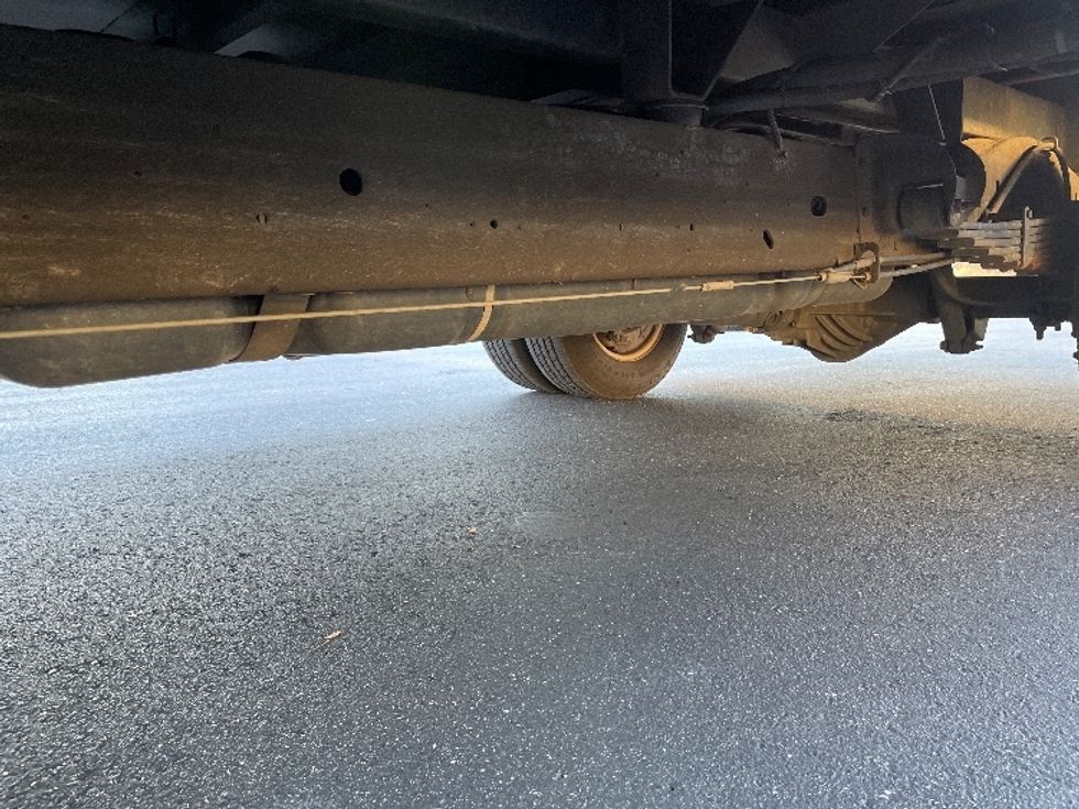 Light Duty Box Truck-Light and Medium Duty Trucks-GMC-2021-Savana G33903-Statesville-NC-120,954\n\t\tmiles-$ 28,750 - Image 5