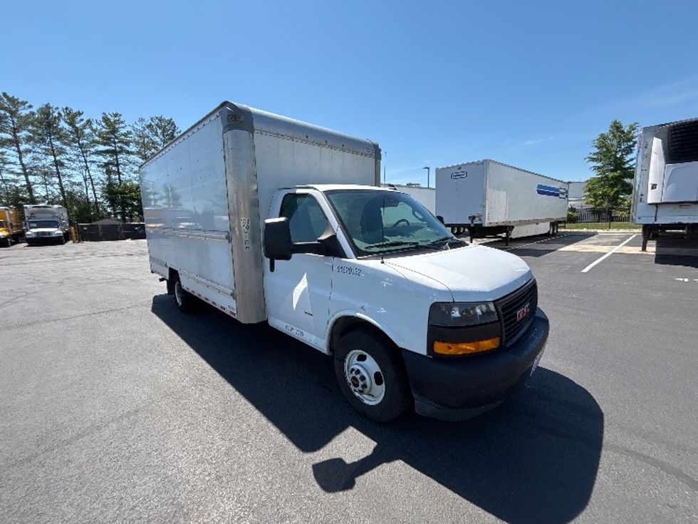 Light Duty Box Truck-Light and Medium Duty Trucks-GMC-2021-Savana G33903-Sterling-VA-123,342\n\t\tmiles-$ 24,500 - Image 1