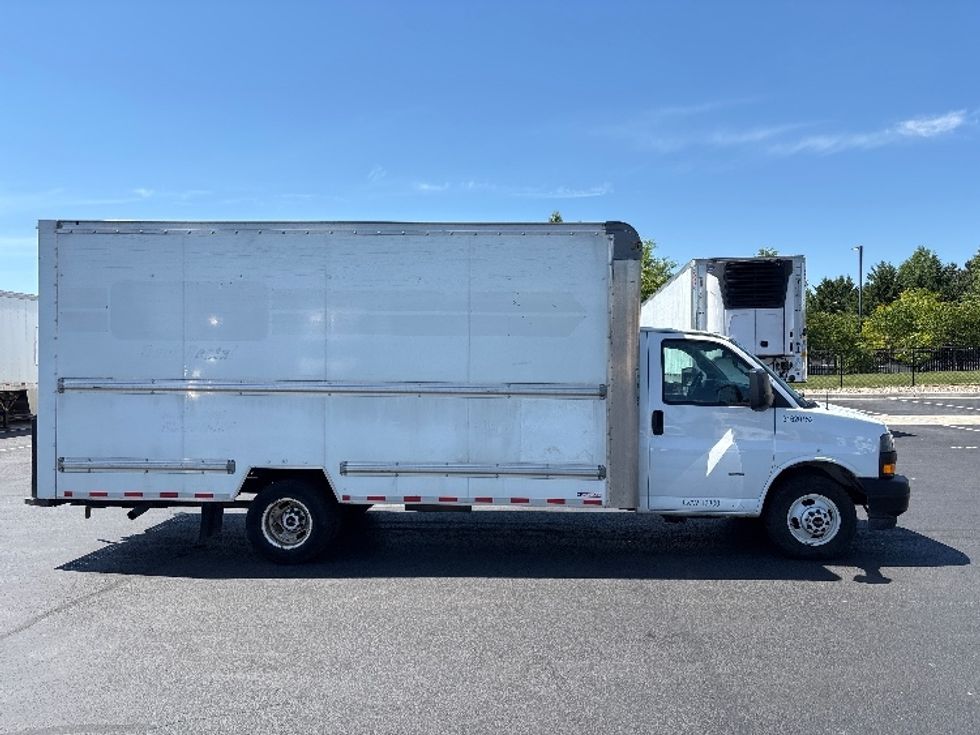 Light Duty Box Truck-Light and Medium Duty Trucks-GMC-2021-Savana G33903-Sterling-VA-123,342\n\t\tmiles-$ 24,500 - Image 15