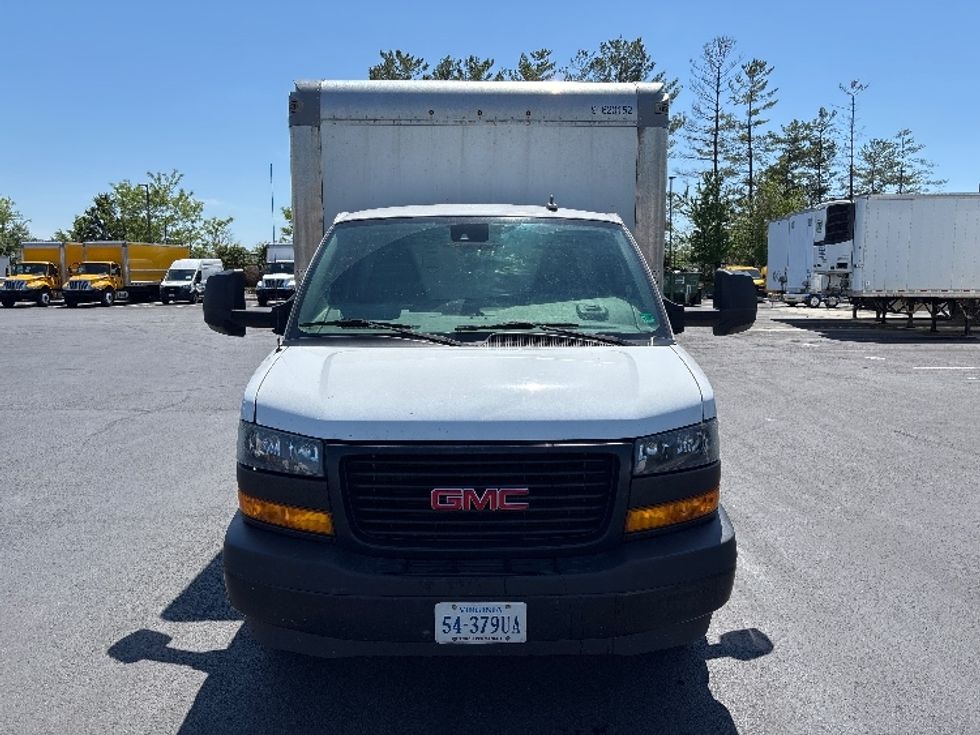 Light Duty Box Truck-Light and Medium Duty Trucks-GMC-2021-Savana G33903-Sterling-VA-123,342\n\t\tmiles-$ 24,500 - Image 2