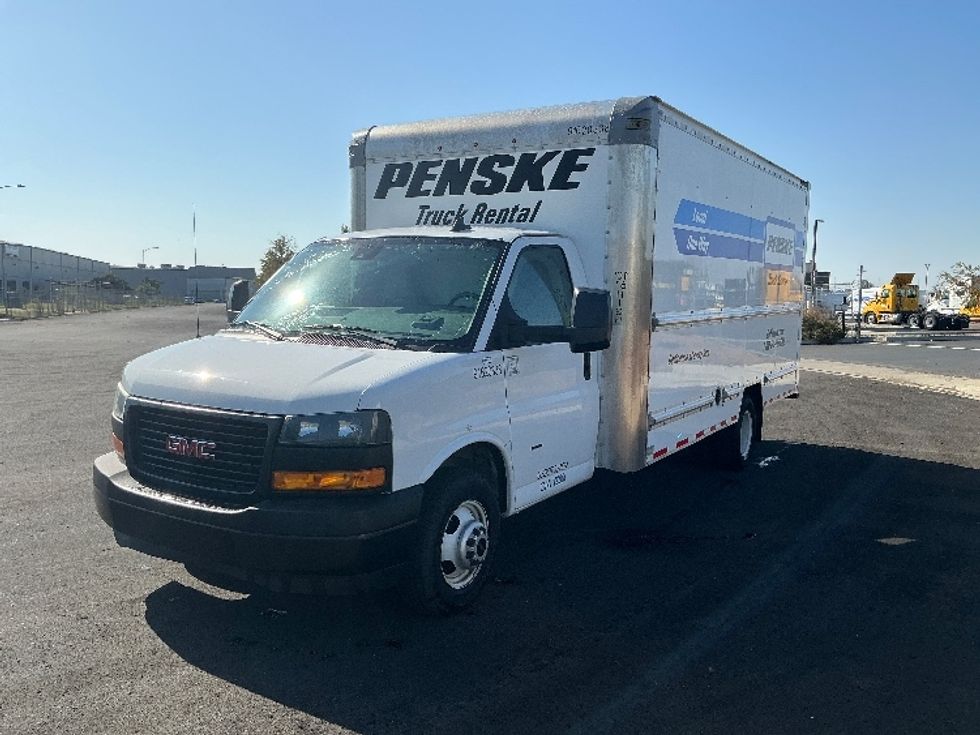 Light Duty Box Truck-Light and Medium Duty Trucks-GMC-2021-Savana G33903-Stockton-CA-114,543\n\t\tmiles-$ 27,500 - Image 3