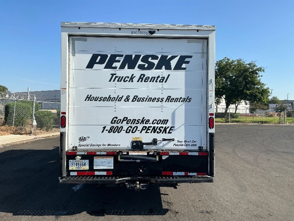 Light Duty Box Truck-Light and Medium Duty Trucks-GMC-2021-Savana G33903-Stockton-CA-114,543\n\t\tmiles-$ 27,500 - Image 7