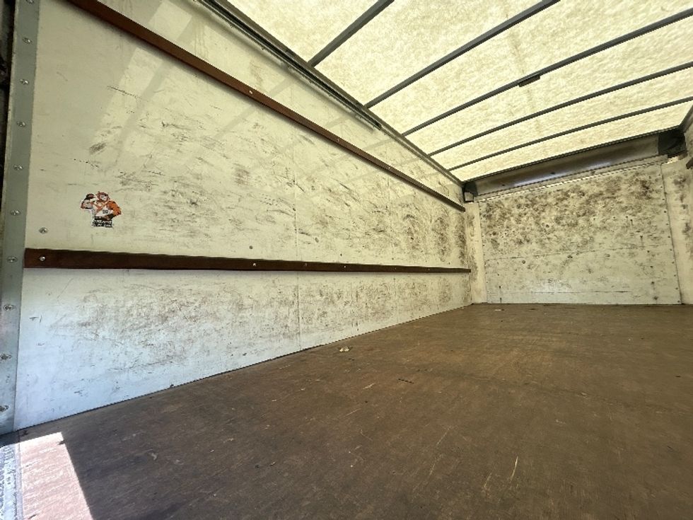 Light Duty Box Truck-Light and Medium Duty Trucks-GMC-2021-Savana G33903-Stockton-CA-166,001\n\t\tmiles-$ 19,750 - Image 10