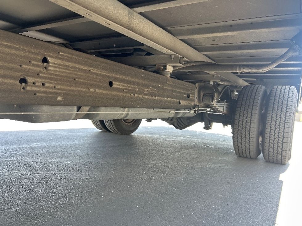 Light Duty Box Truck-Light and Medium Duty Trucks-GMC-2021-Savana G33903-Stockton-CA-166,001\n\t\tmiles-$ 19,750 - Image 5