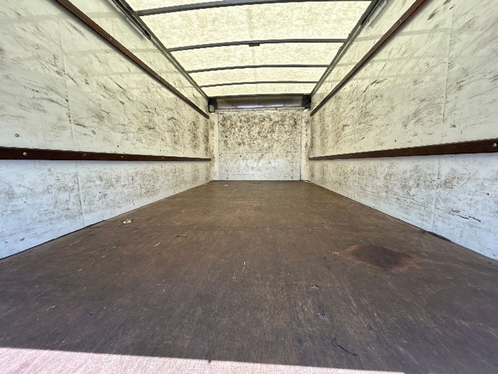 Light Duty Box Truck-Light and Medium Duty Trucks-GMC-2021-Savana G33903-Stockton-CA-166,001\n\t\tmiles-$ 19,750 - Image 8