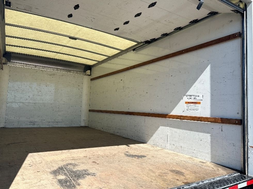 Light Duty Box Truck-Light and Medium Duty Trucks-GMC-2021-Savana G33903-Stockton-CA-87,196\n\t\tmiles-$ 32,250 - Image 12