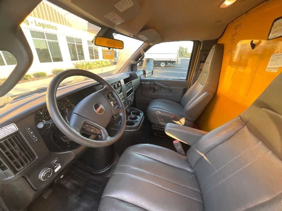 Light Duty Box Truck-Light and Medium Duty Trucks-GMC-2021-Savana G33903-Sturtevant-WI-102,839\n\t\tmiles-$ 26,500 - Image 17