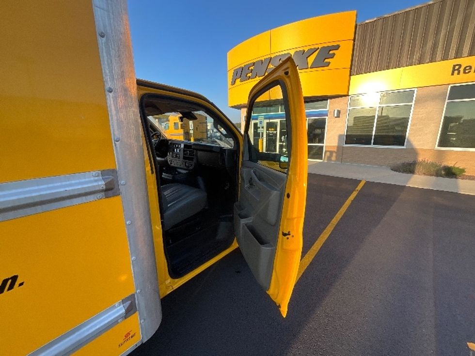 Light Duty Box Truck-Light and Medium Duty Trucks-GMC-2021-Savana G33903-Sturtevant-WI-102,839\n\t\tmiles-$ 26,500 - Image 20