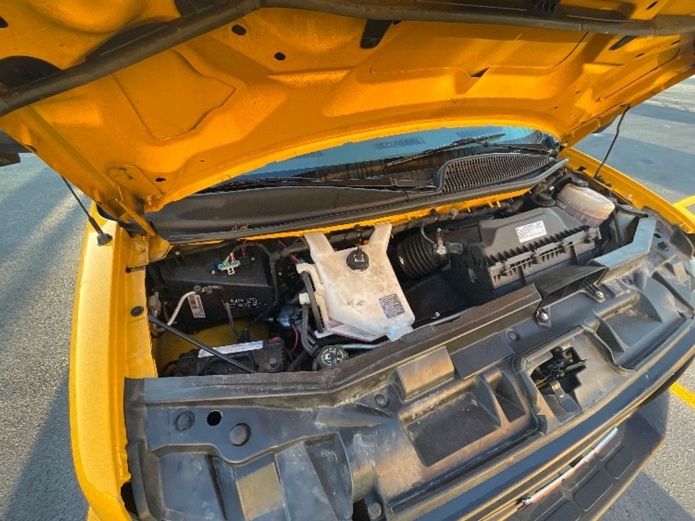 Light Duty Box Truck-Light and Medium Duty Trucks-GMC-2021-Savana G33903-Sturtevant-WI-102,839\n\t\tmiles-$ 26,500 - Image 23