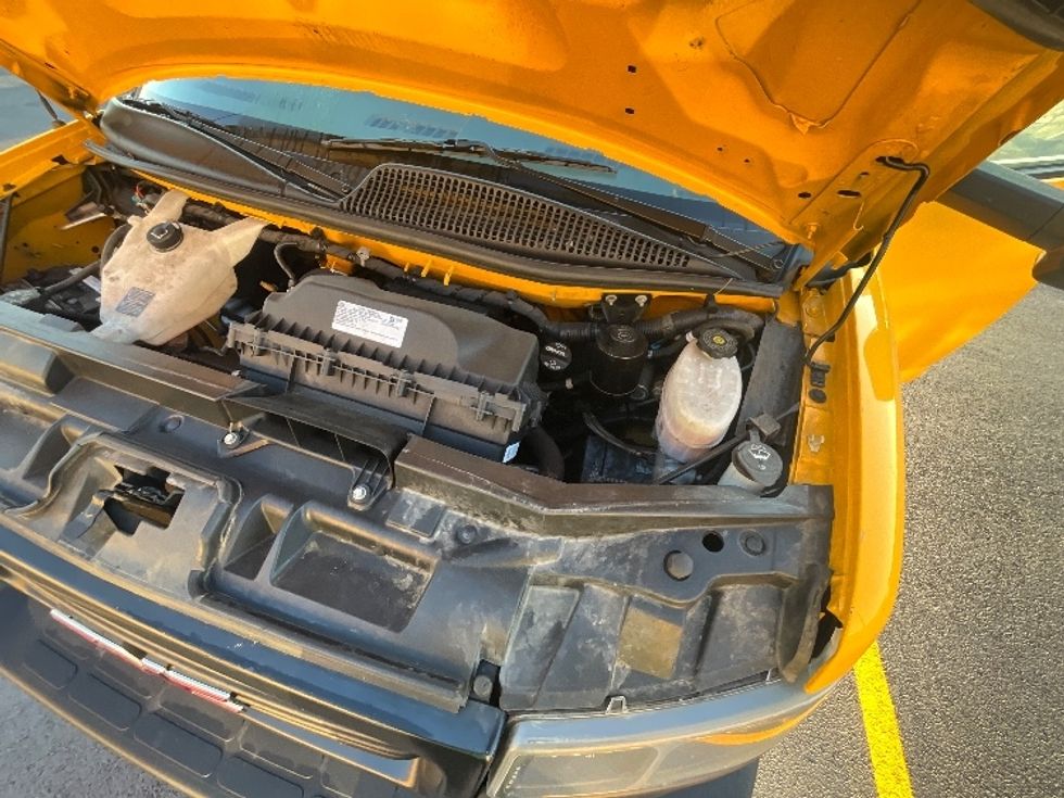 Light Duty Box Truck-Light and Medium Duty Trucks-GMC-2021-Savana G33903-Sturtevant-WI-102,839\n\t\tmiles-$ 26,500 - Image 24