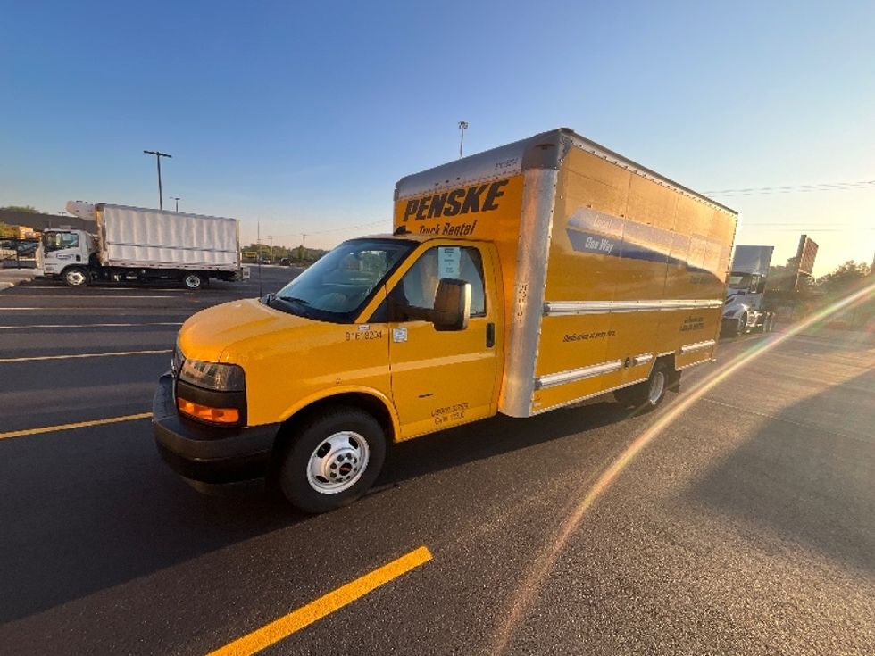 Light Duty Box Truck-Light and Medium Duty Trucks-GMC-2021-Savana G33903-Sturtevant-WI-102,839\n\t\tmiles-$ 26,500 - Image 3