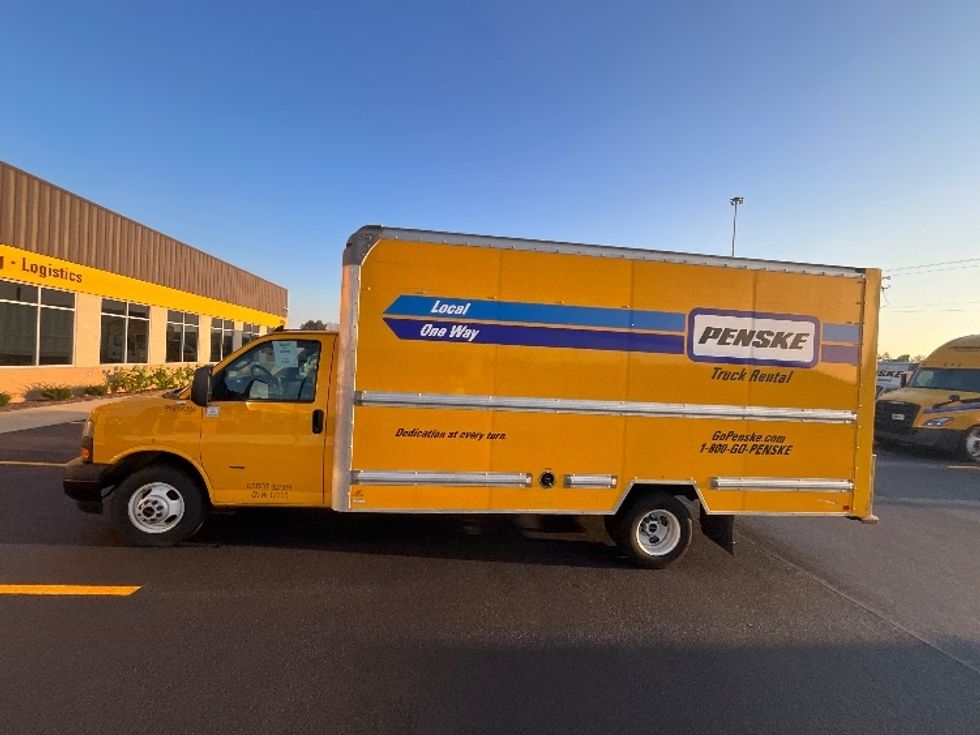 Light Duty Box Truck-Light and Medium Duty Trucks-GMC-2021-Savana G33903-Sturtevant-WI-102,839\n\t\tmiles-$ 26,500 - Image 4